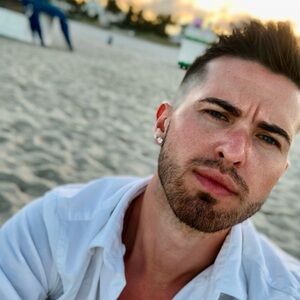 Meet your Posher, Nicholas